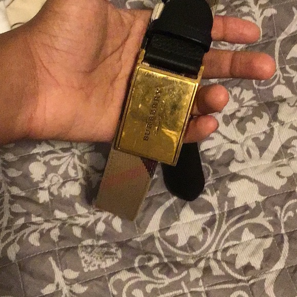 Burberry belt - Picture 1 of 2